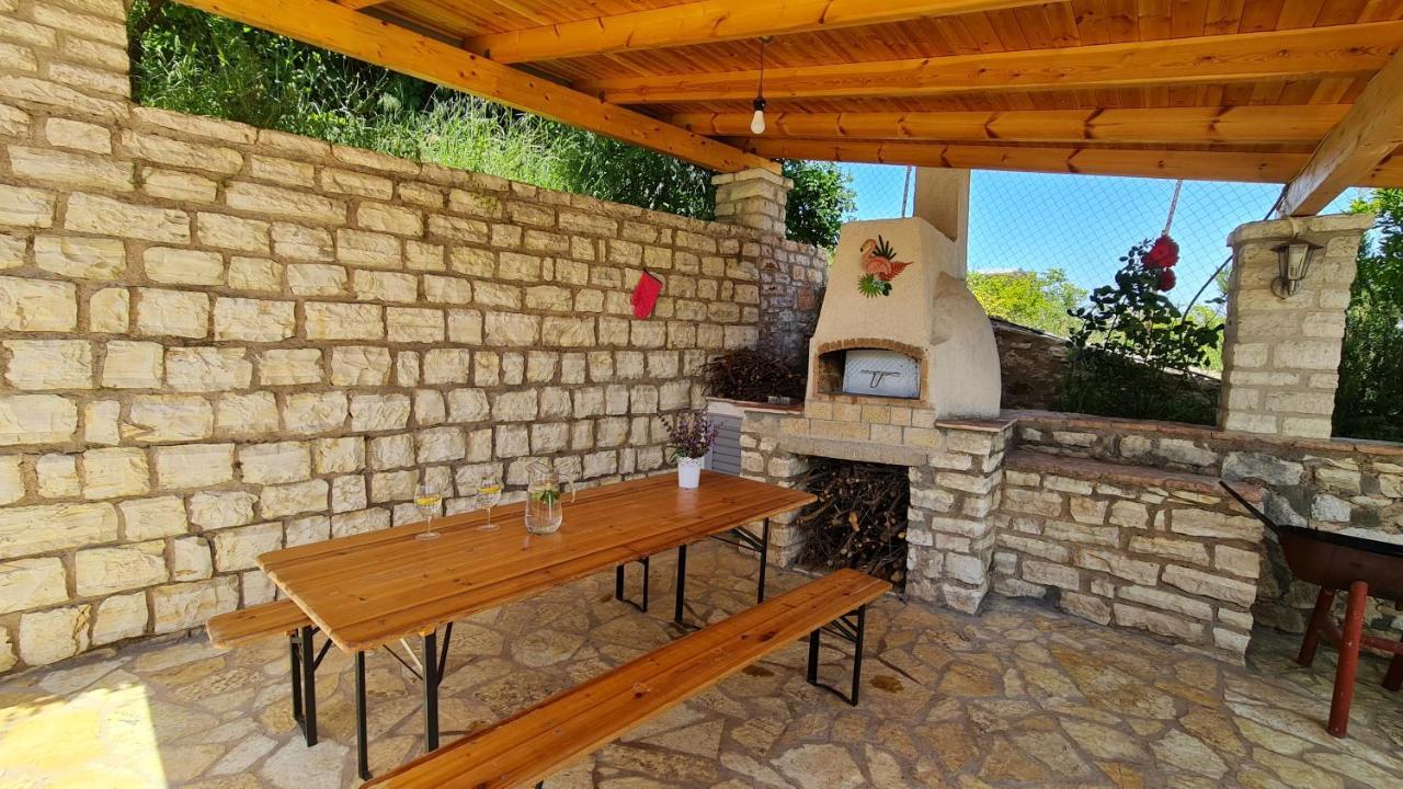 Village Home Next To The Sea Saranda Zewnętrze zdjęcie